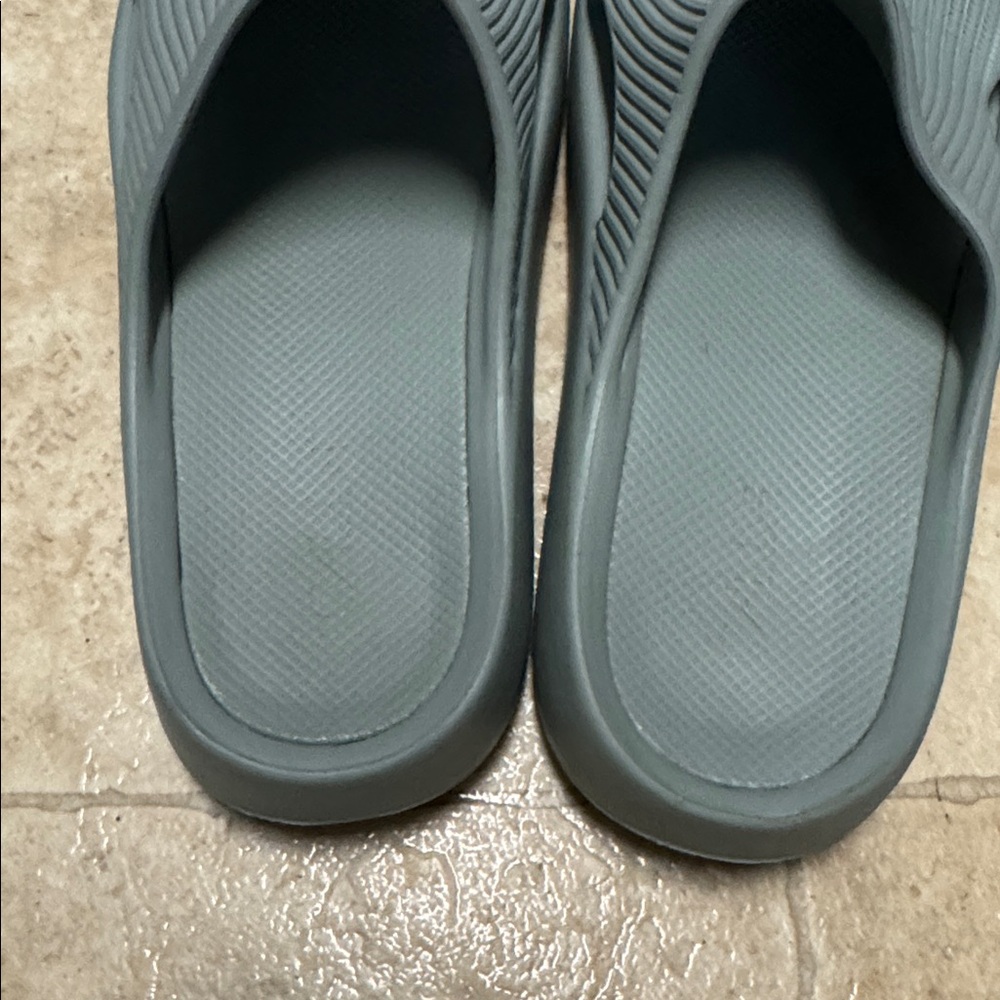 CALIA by Carrie Underwood Sage Molded Slides WOMEN’S 9 - Picture 5 of 8